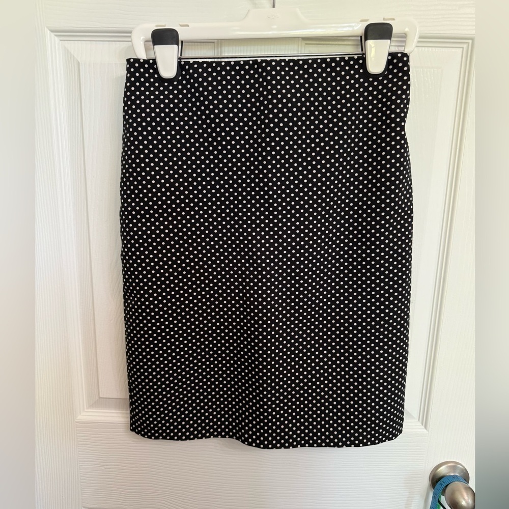 Philosophy Straight Pencil Skirt Black And White Polka Dots Women’s Size 6 Knee